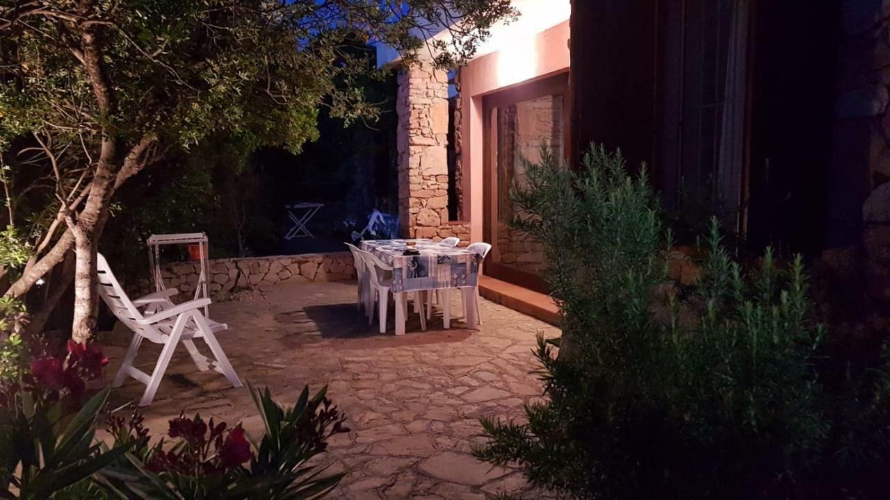 Corbezzolo Villa Porto Taverna Exterior photo